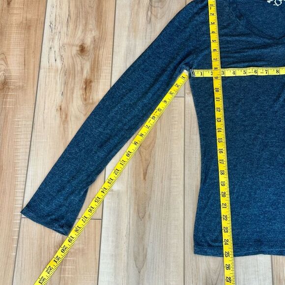 Zenana Outfitters Women's Everyday V-Neck Long Sleeve Lightweight Tee Gray Large - Picture 5 of 10